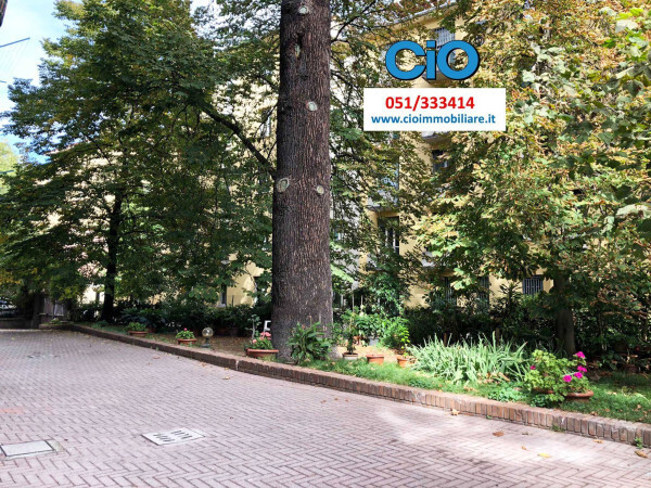 Appartamento con terrazzo a Bologna