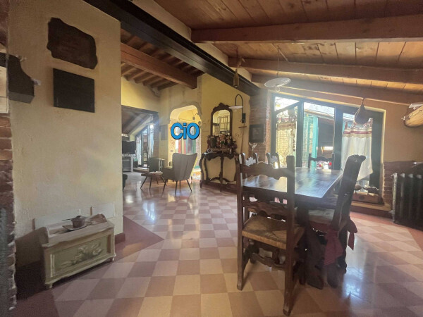 Mansarda con terrazzo a Bologna