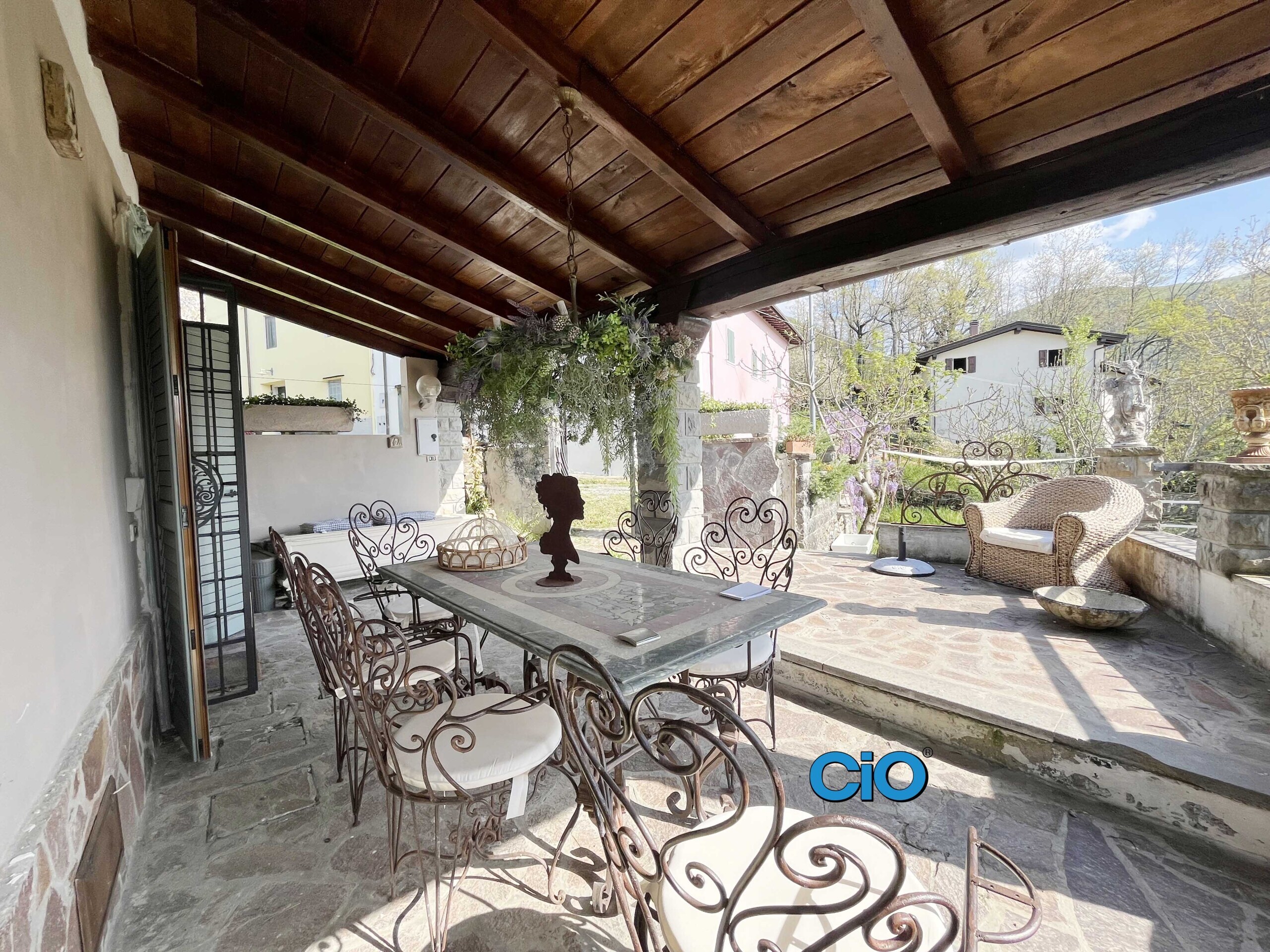Casa indipendente con giardino a Bologna