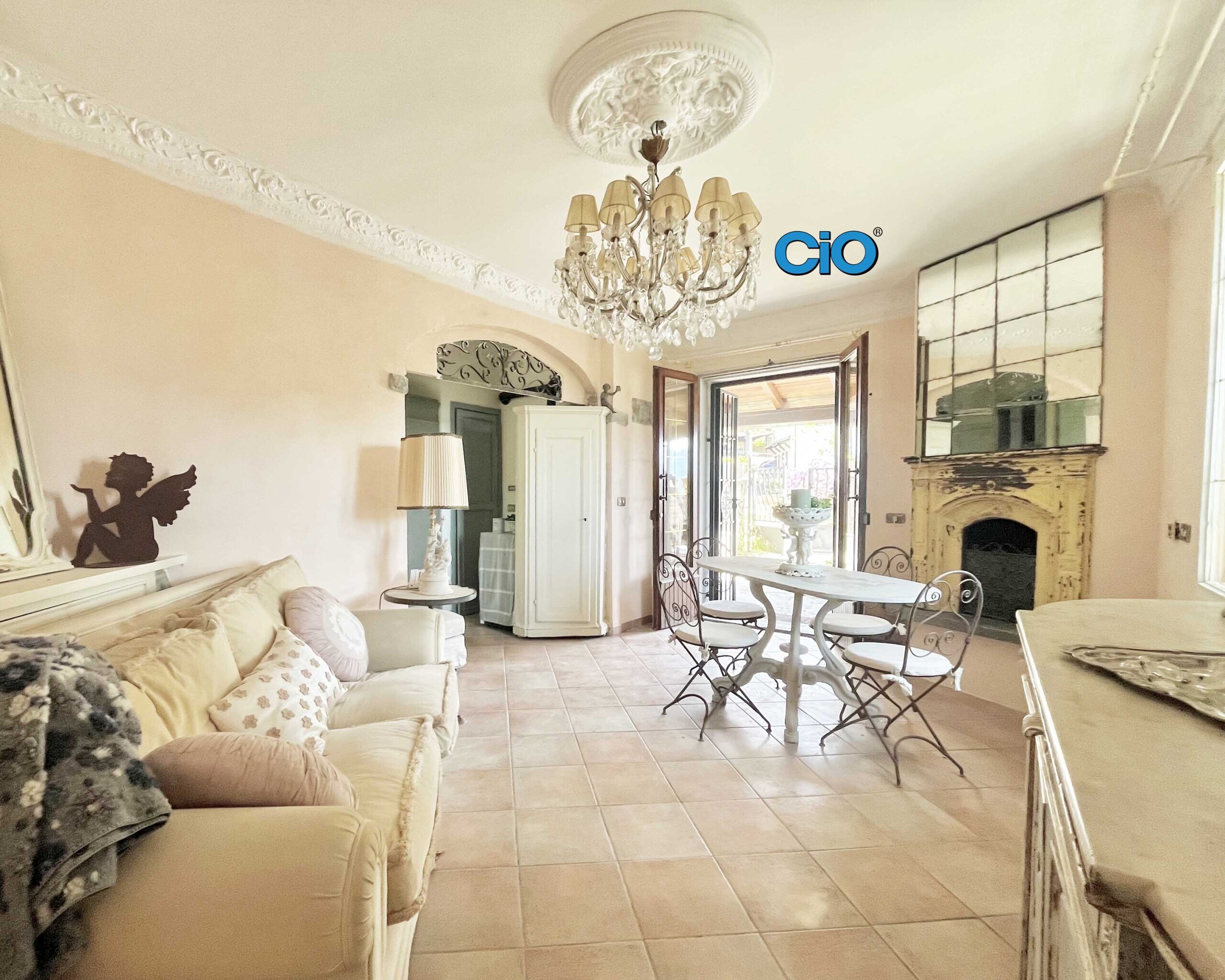 Casa indipendente con giardino a Bologna