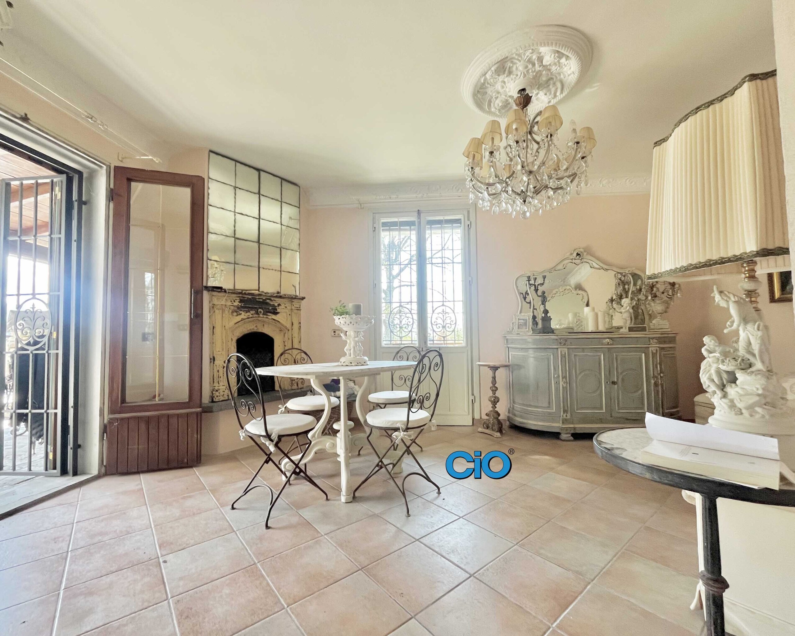 Casa indipendente con giardino a Bologna