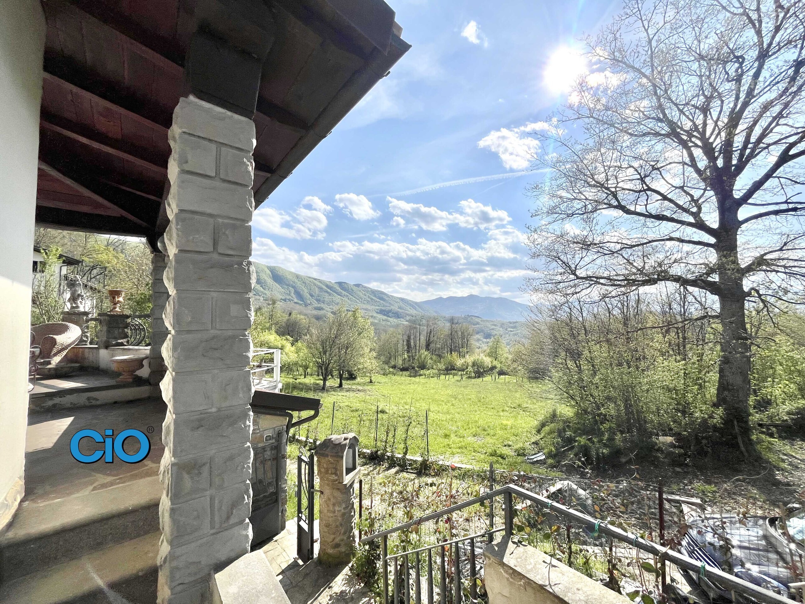 Casa indipendente con giardino a Bologna