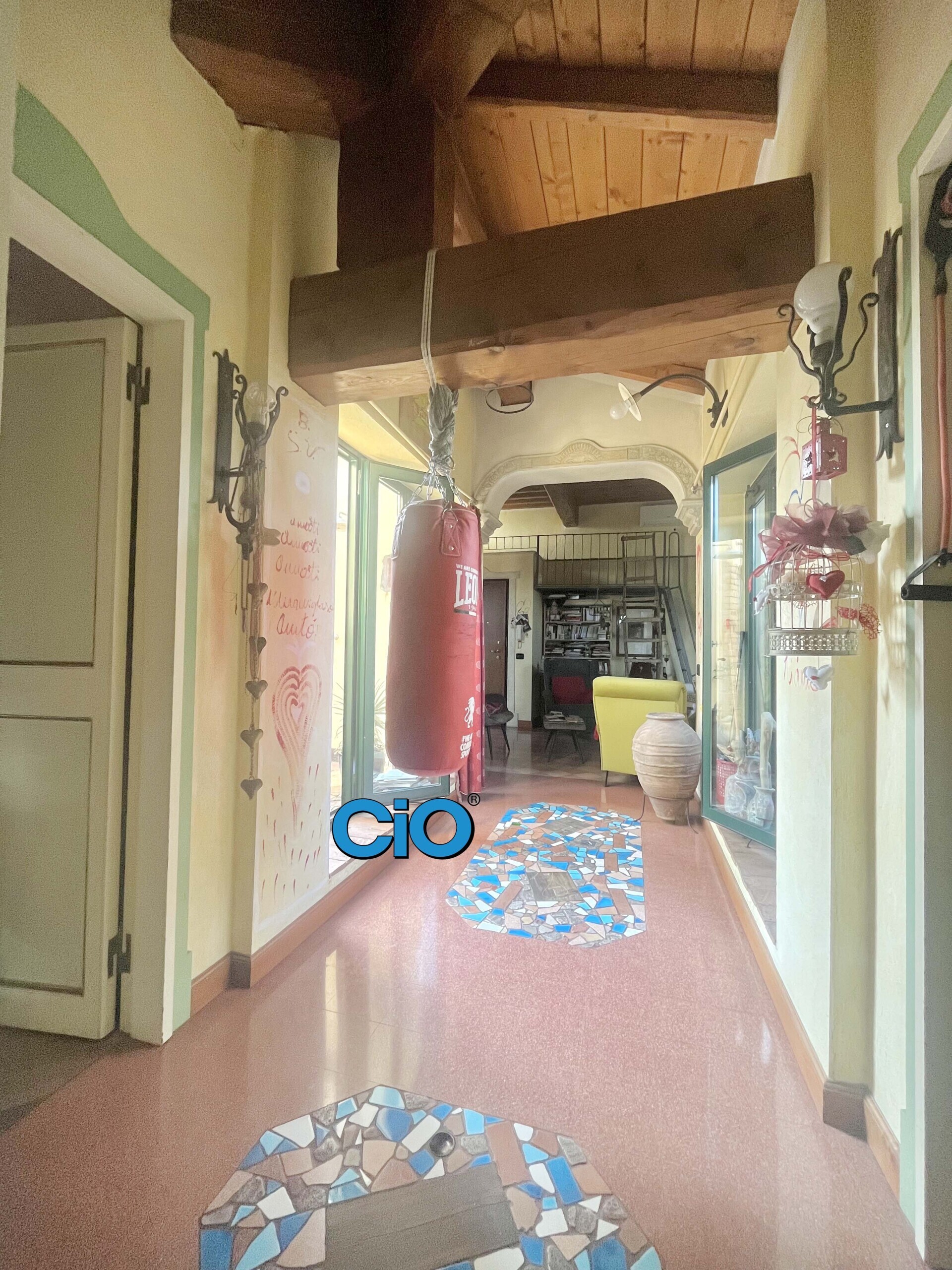 Attico con terrazzo a Bologna