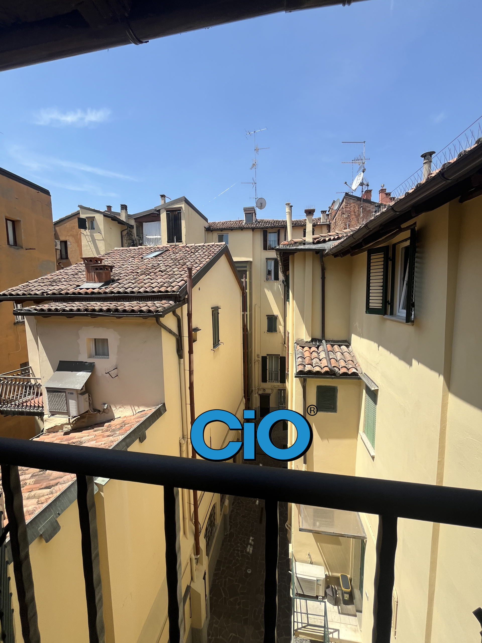 Trilocale ristrutturato a Bologna