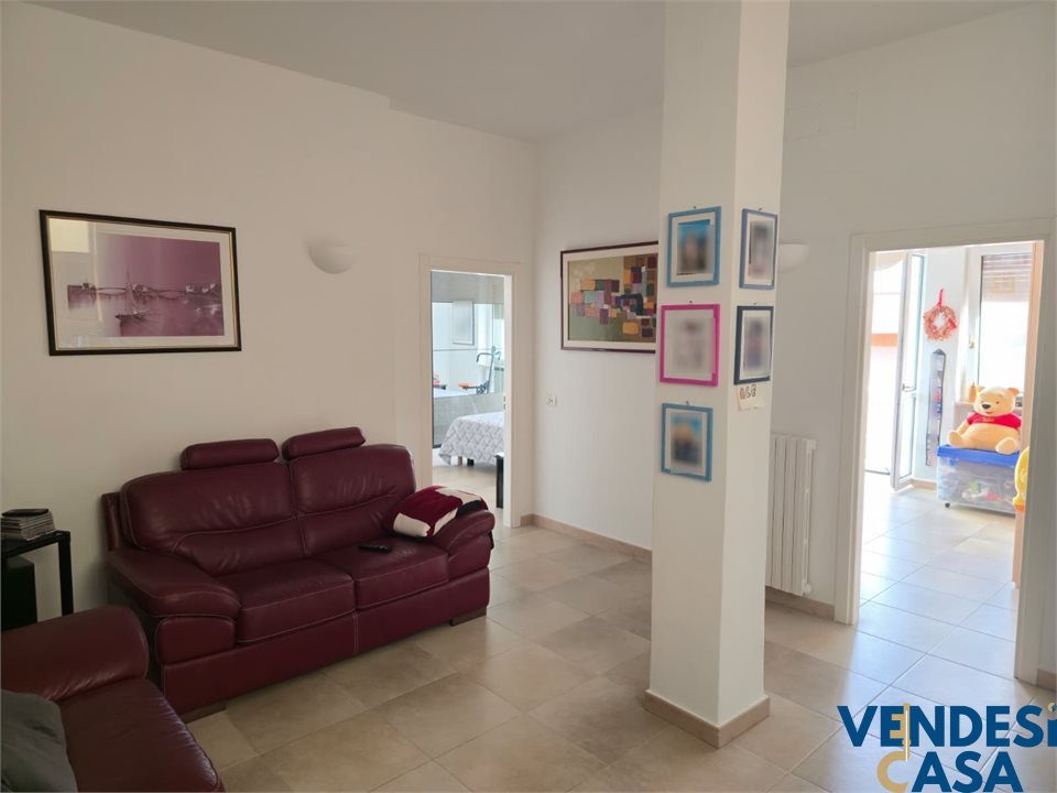 Trilocale in vendita, Adelfia canneto