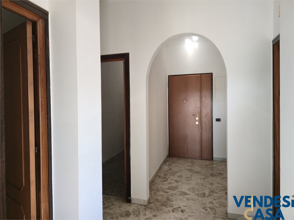 Trilocale in vendita, Adelfia canneto