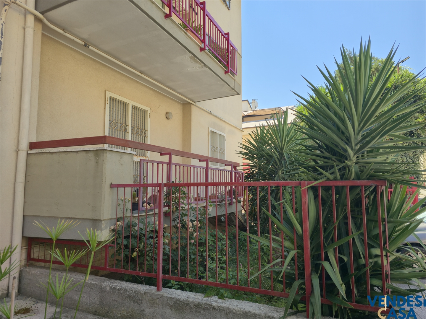 Trilocale in vendita, Adelfia canneto