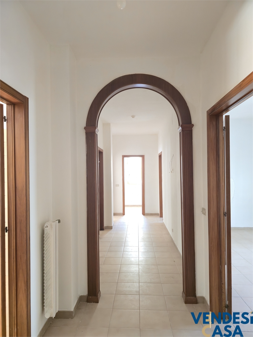 Trilocale in vendita, Adelfia canneto