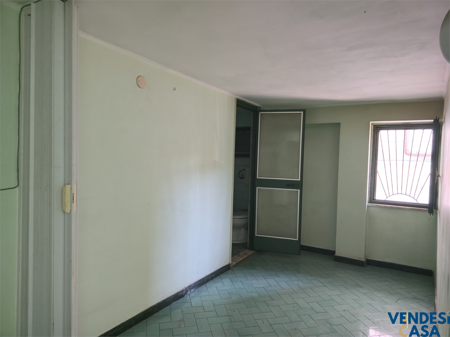 Magazzino in vendita, Adelfia canneto