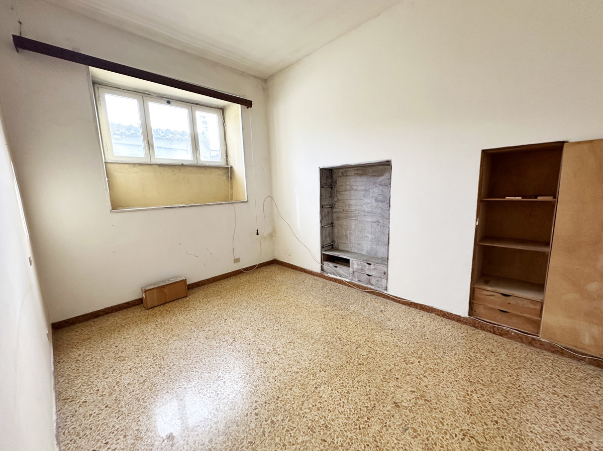 Trilocale da ristrutturare a Civita Castellana