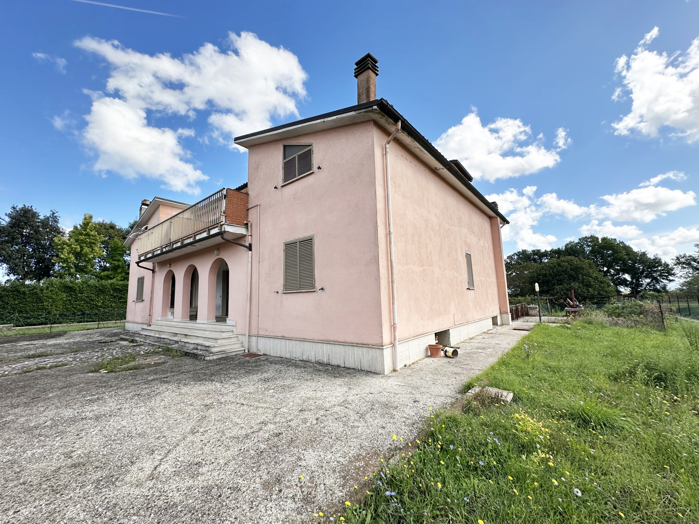 Casa indipendente con giardino a Fabrica di Roma