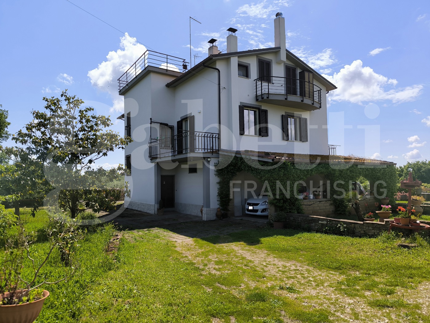 Villa Bifamiliare con giardino a Fabrica di Roma