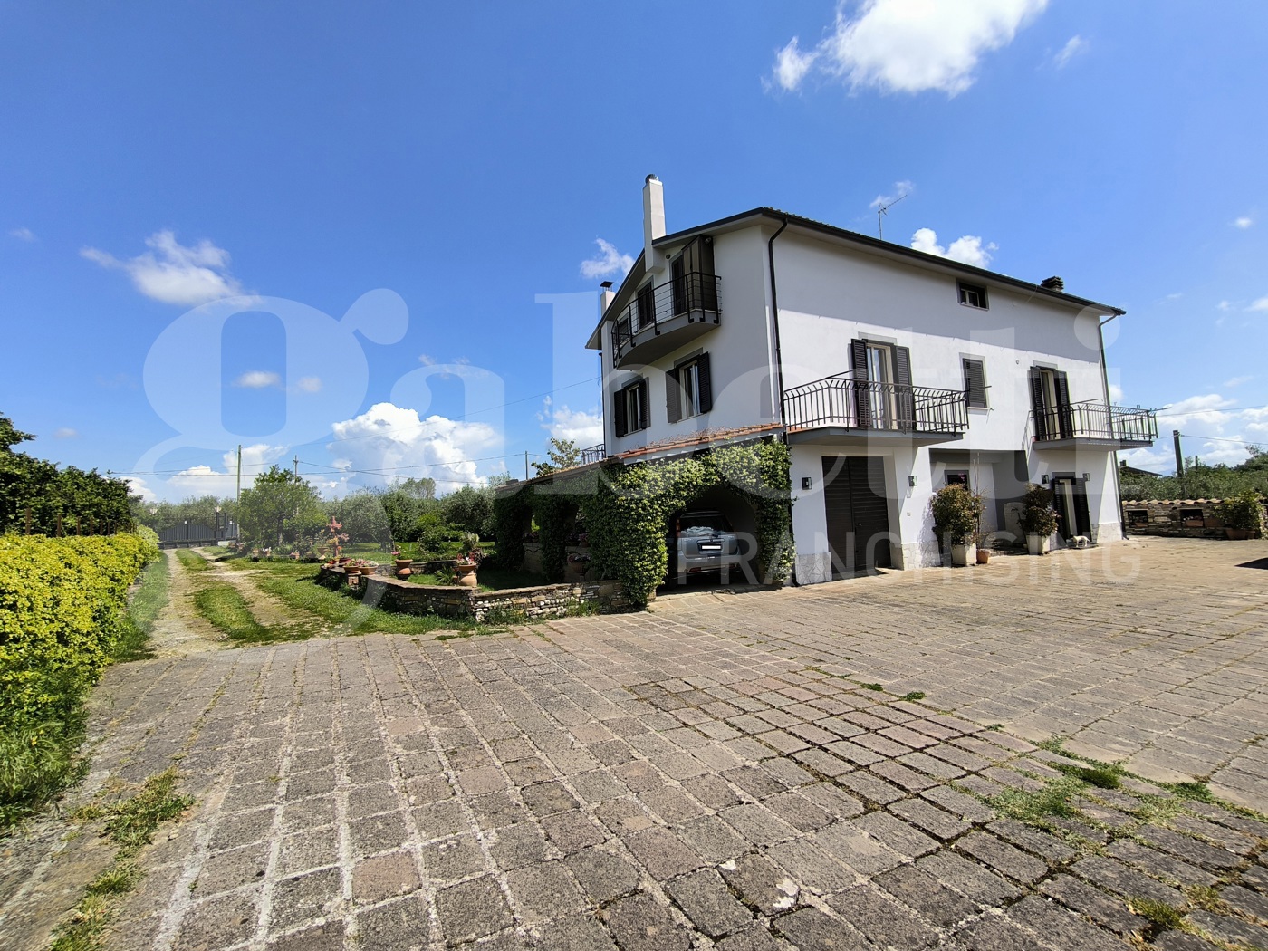 Villa Bifamiliare con giardino a Fabrica di Roma