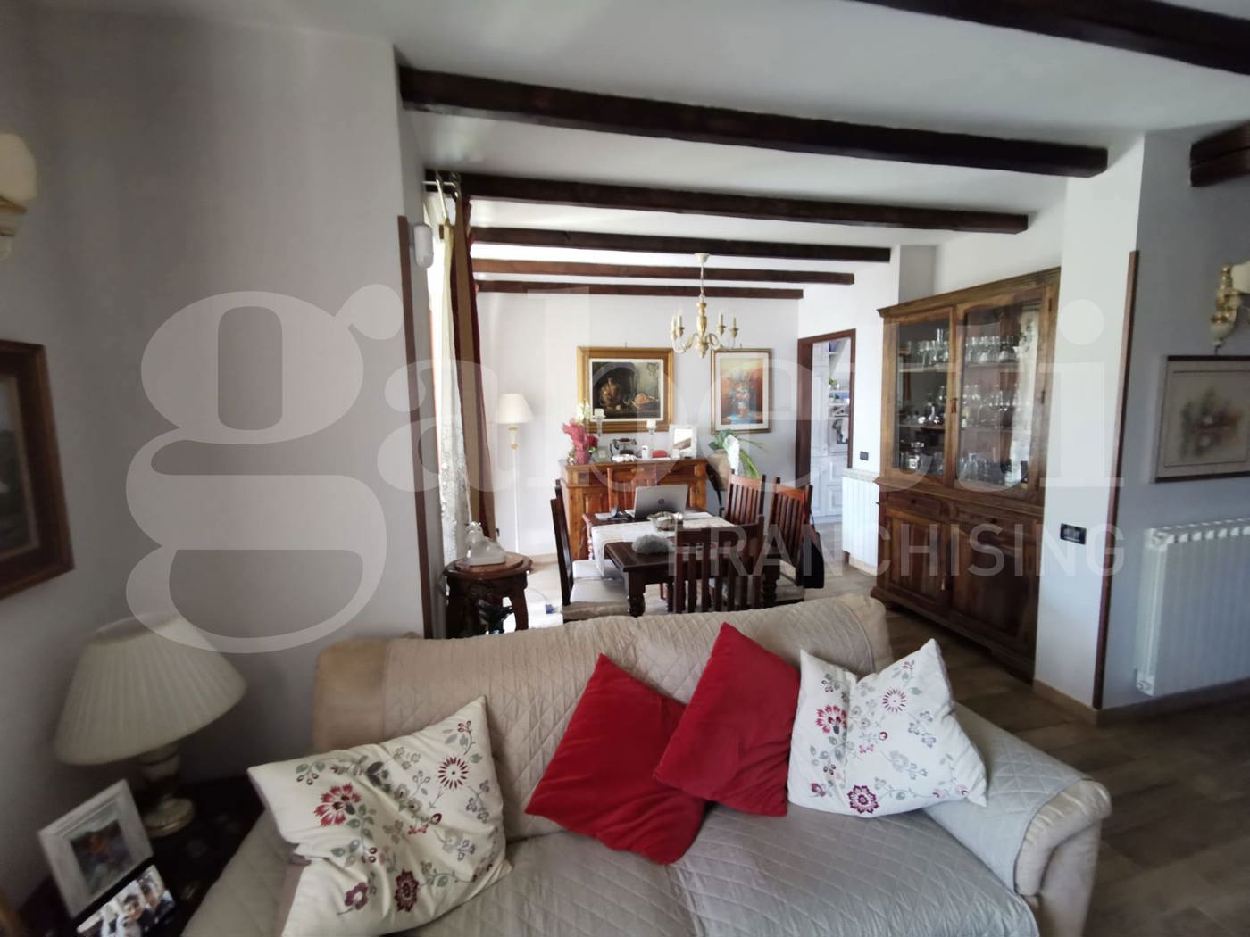 Villa Bifamiliare con giardino a Civita Castellana