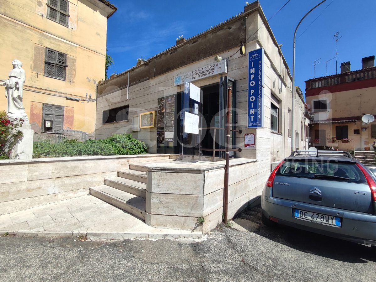 Ufficio in vendita a Corchiano