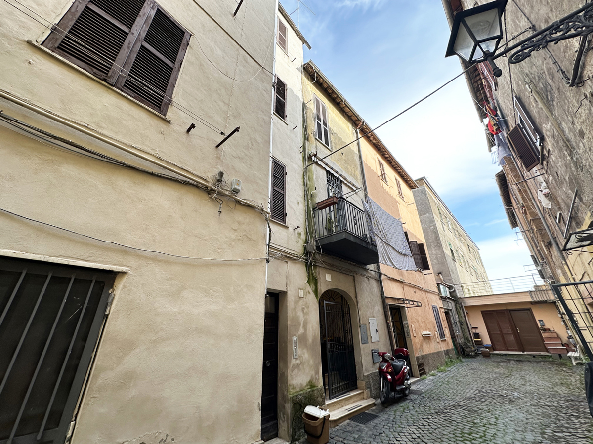 Trilocale in vendita a Civita Castellana