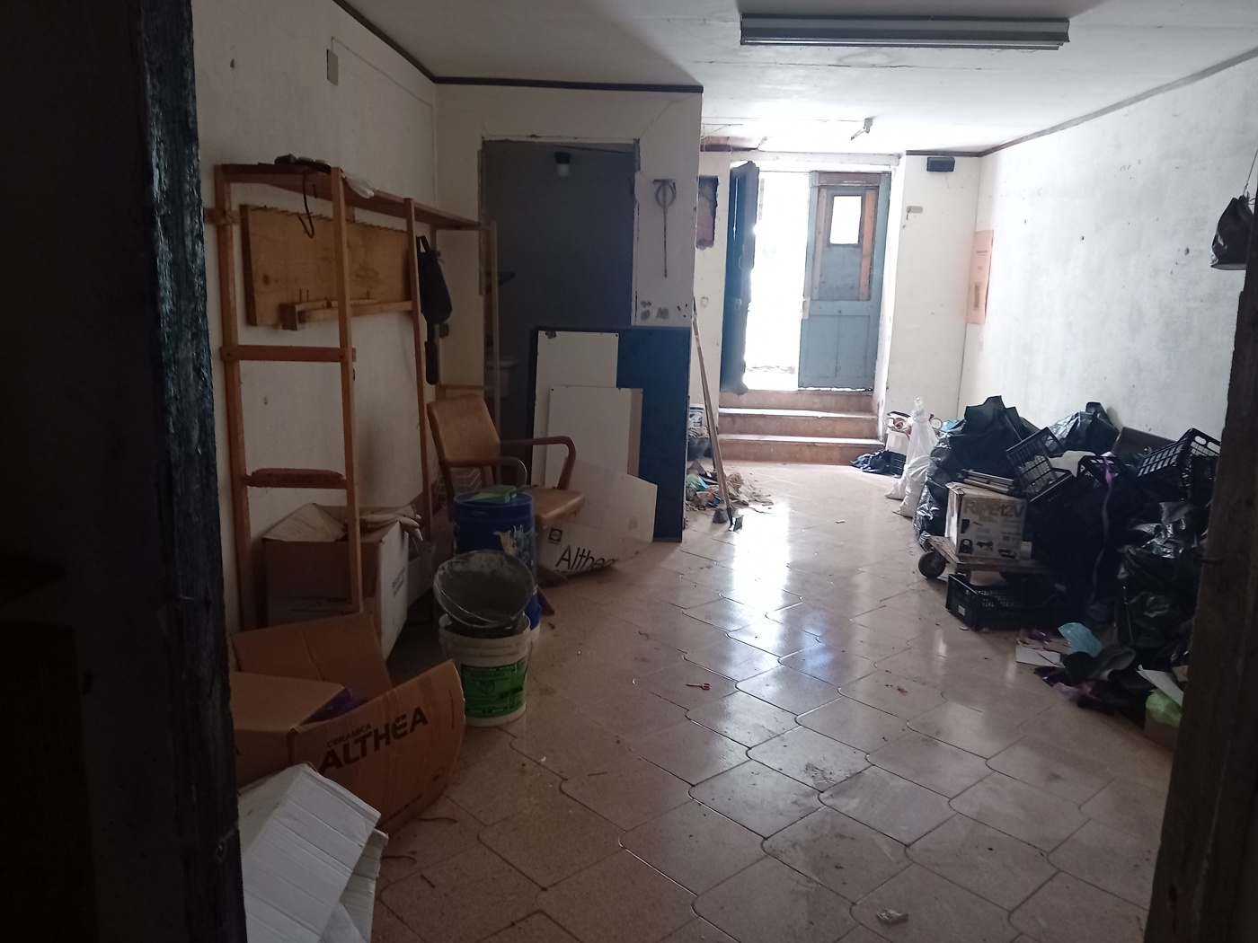 Magazzino in vendita a Civita Castellana