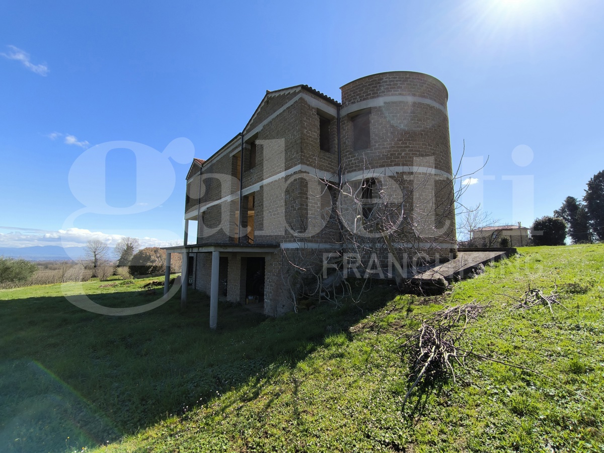 Villa in vendita a Fabrica di Roma