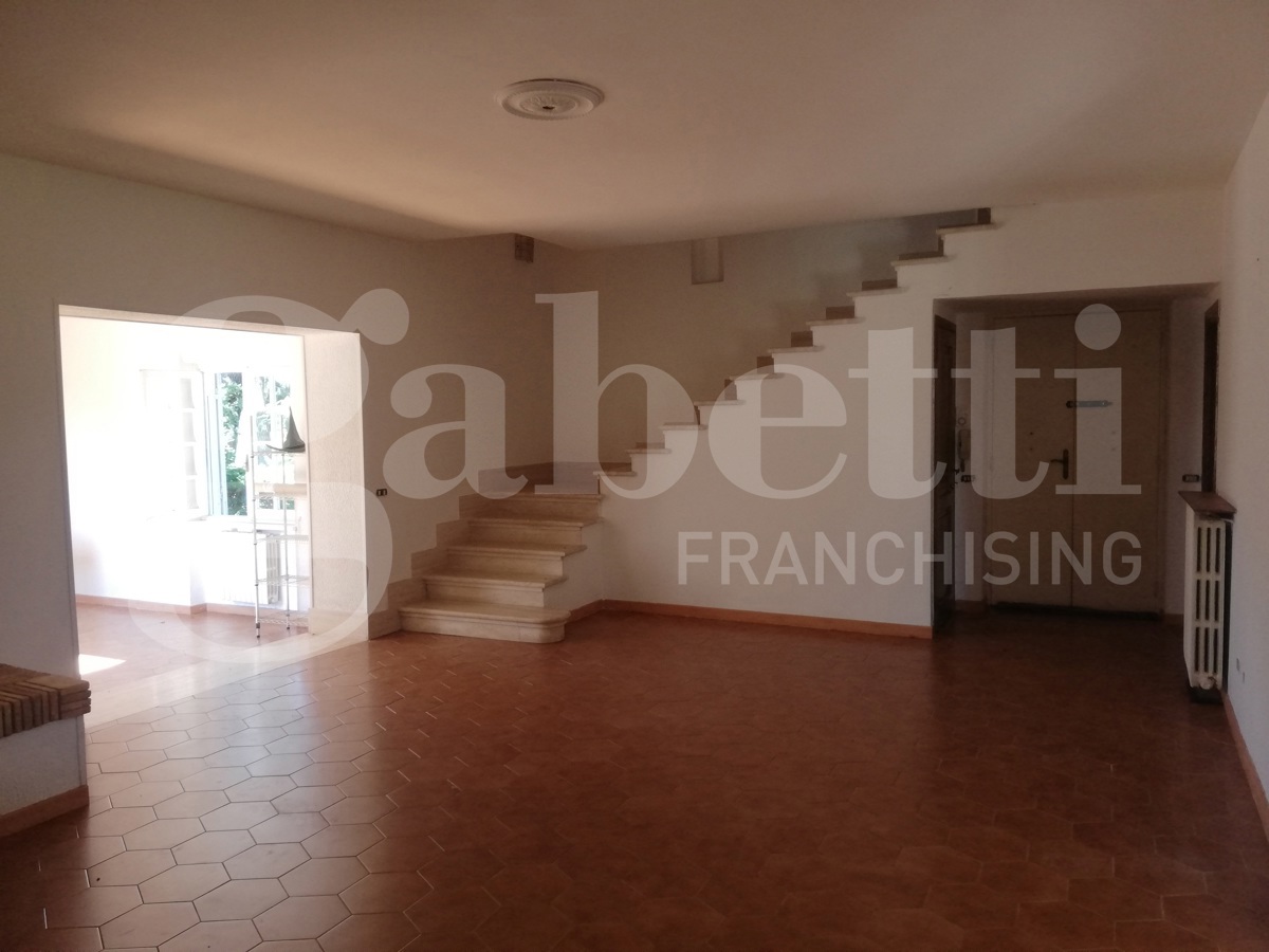 Villa con giardino a Gallese
