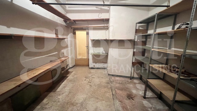 Magazzino in vendita a Civita Castellana