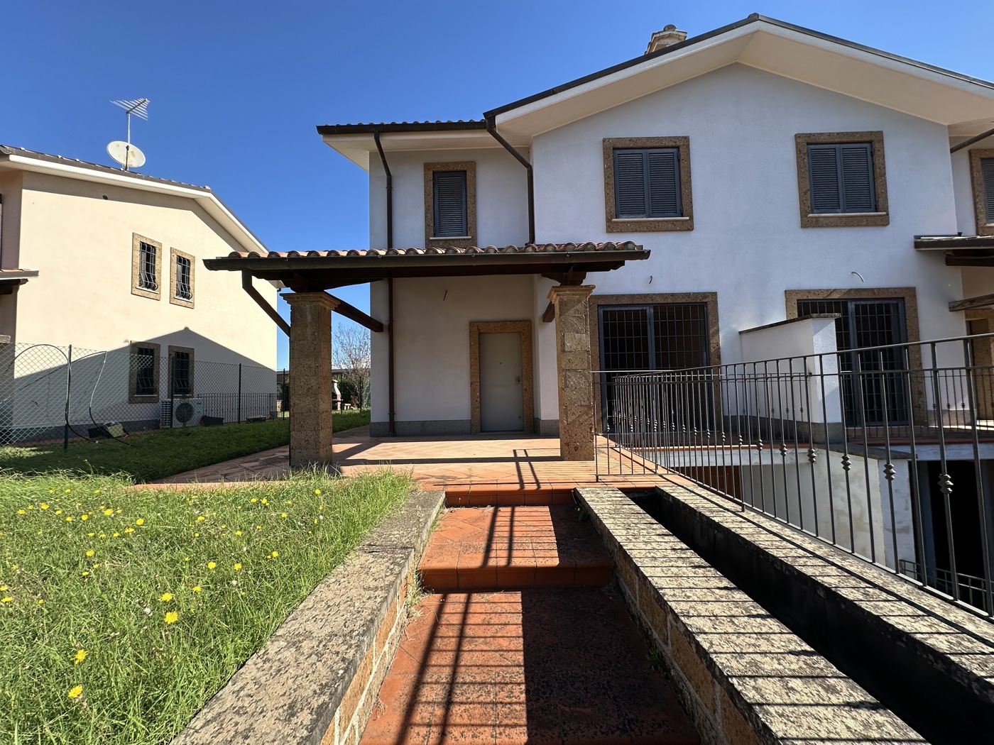 Villa Bifamiliare in vendita a Civita Castellana