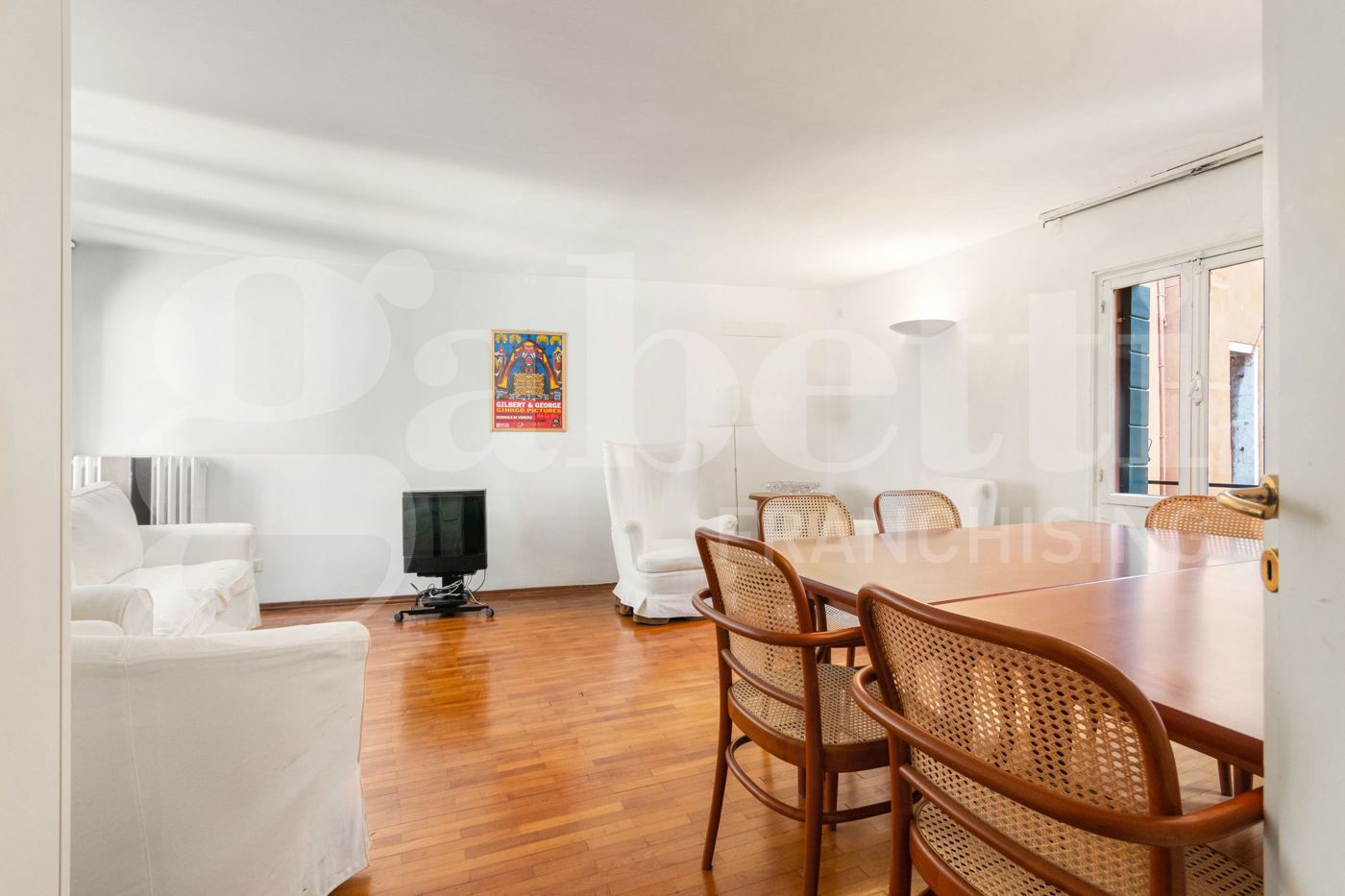 Quadrilocale arredato in affitto a Venezia