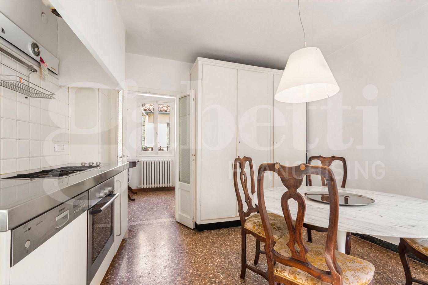 Quadrilocale arredato in affitto a Venezia