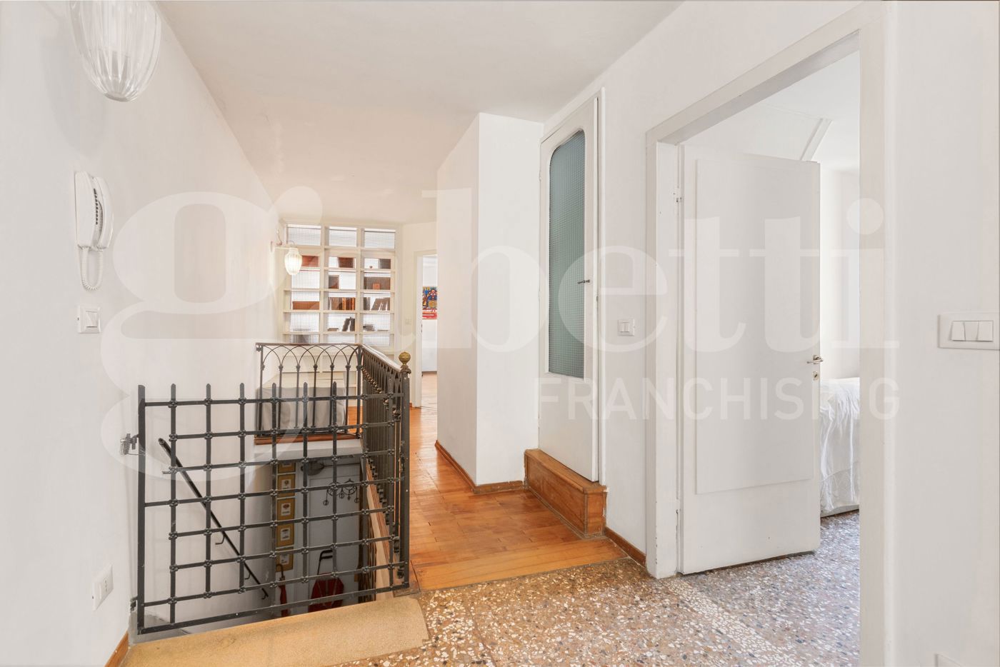 Quadrilocale arredato in affitto a Venezia