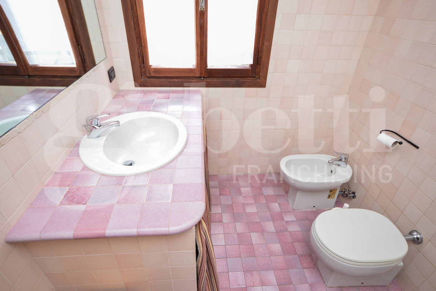 Quadrilocale arredato in affitto a Venezia