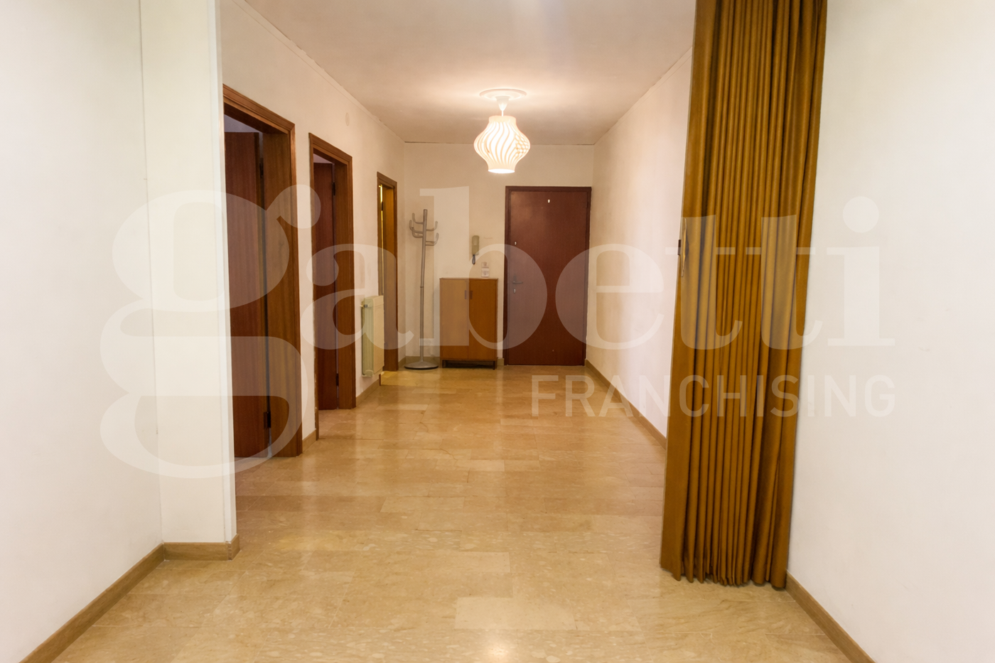 Trilocale da ristrutturare a Venezia