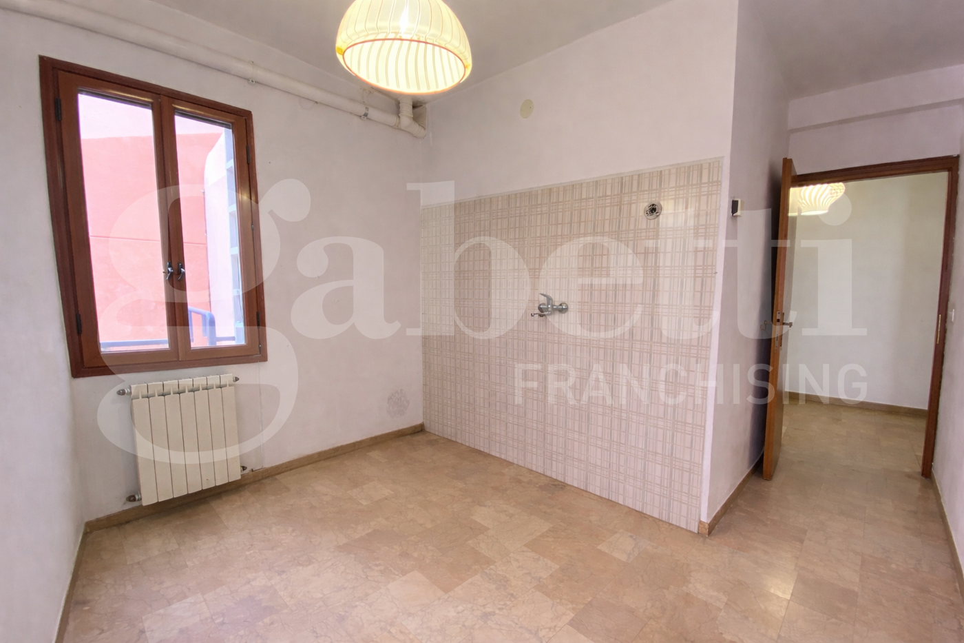 Trilocale da ristrutturare a Venezia