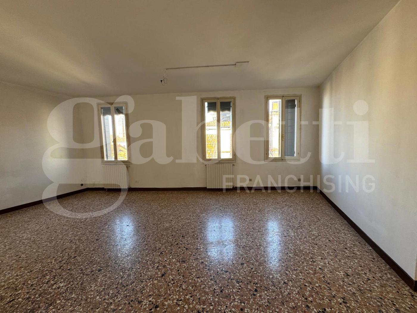 Quadrilocale in vendita a Venezia