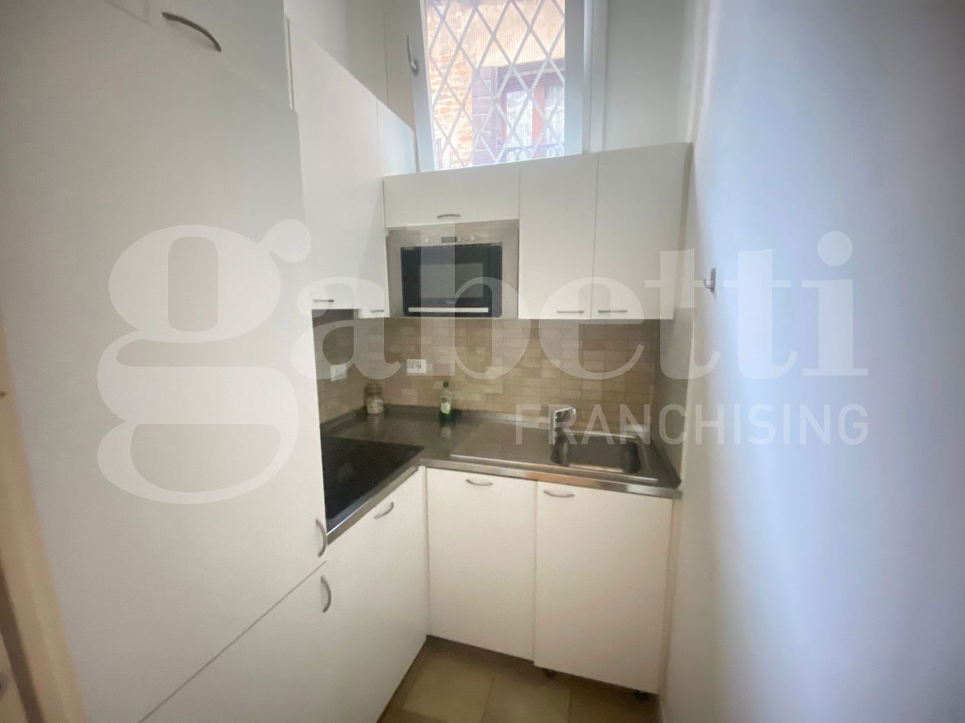 Trilocale arredato in affitto a Venezia