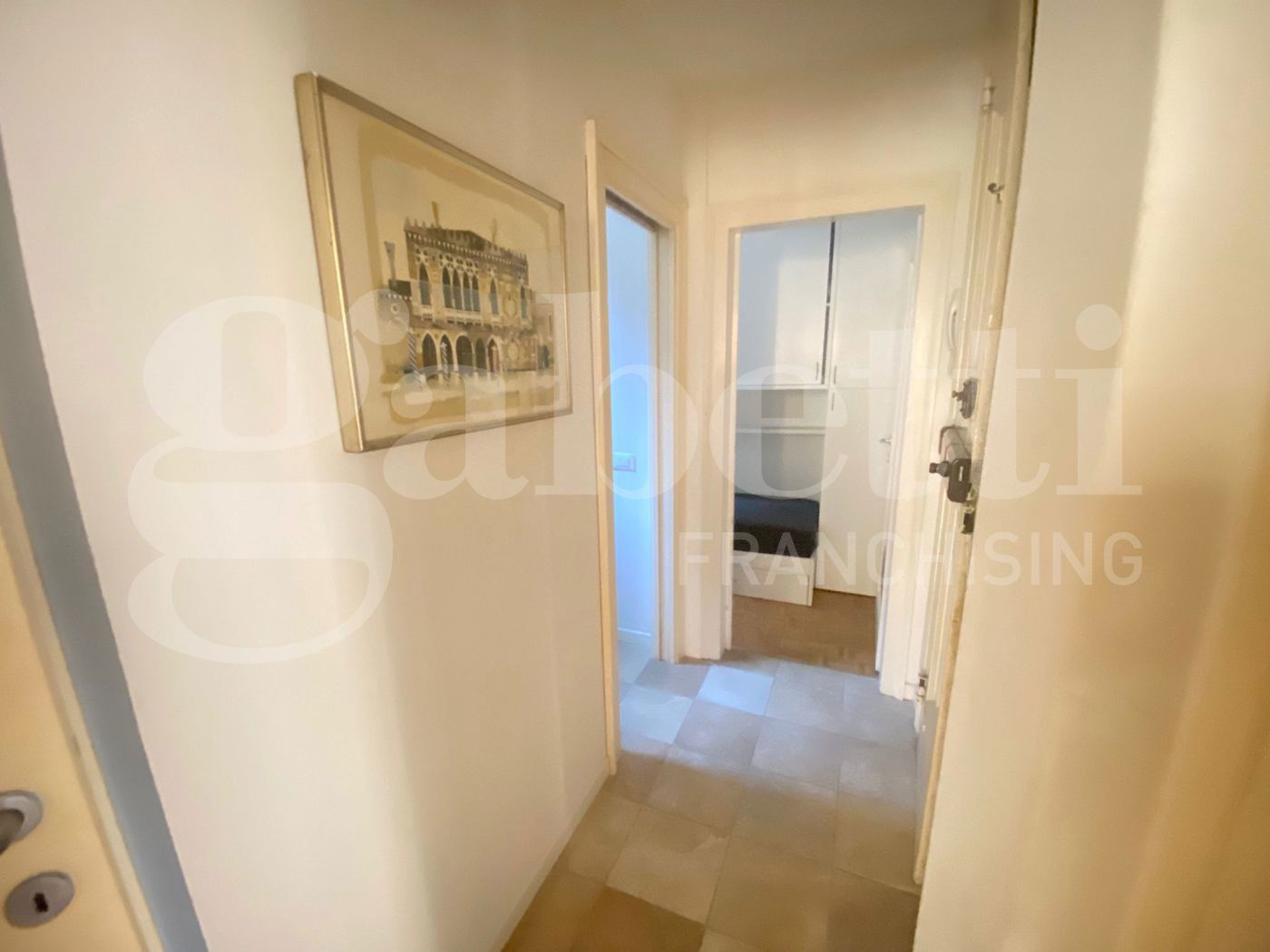 Trilocale arredato in affitto a Venezia