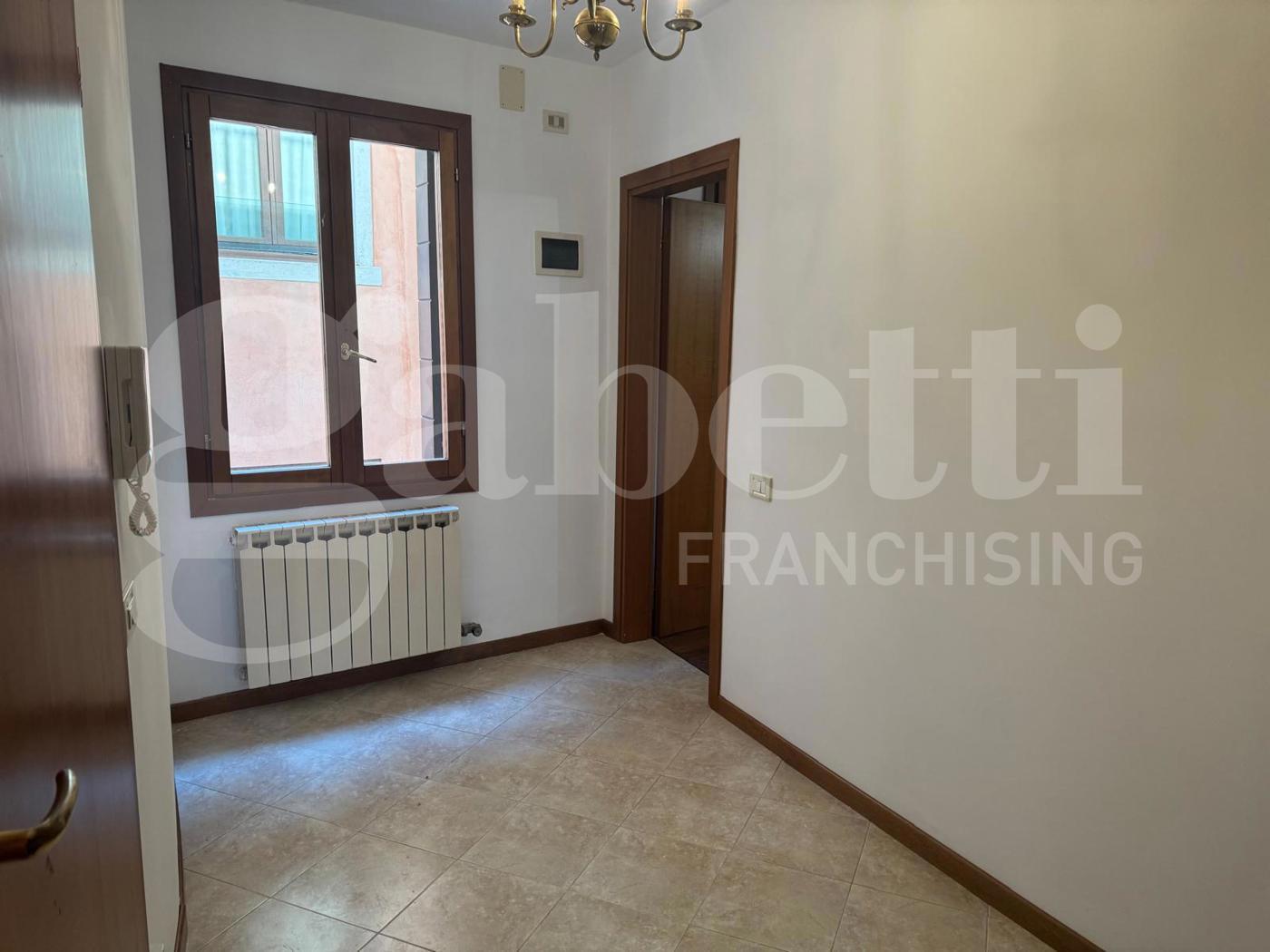 Trilocale ristrutturato a Venezia