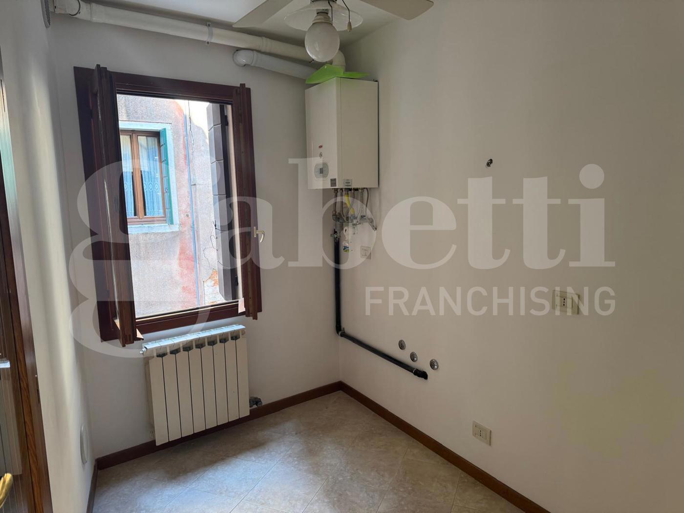 Trilocale ristrutturato a Venezia
