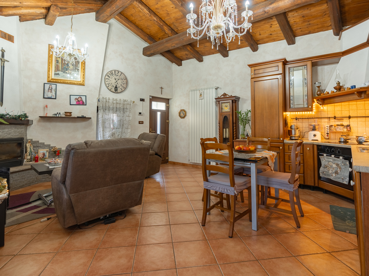 Rustico ristrutturato a Perosa Argentina