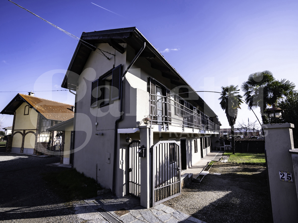 Casa indipendente con giardino a Pinerolo