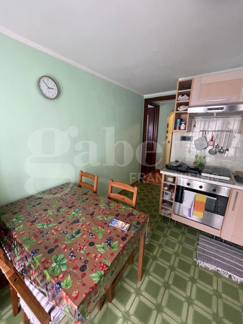 Trilocale arredato in affitto a Perrero