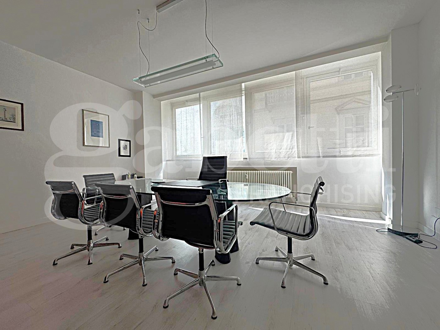 Ufficio ristrutturato a Pinerolo