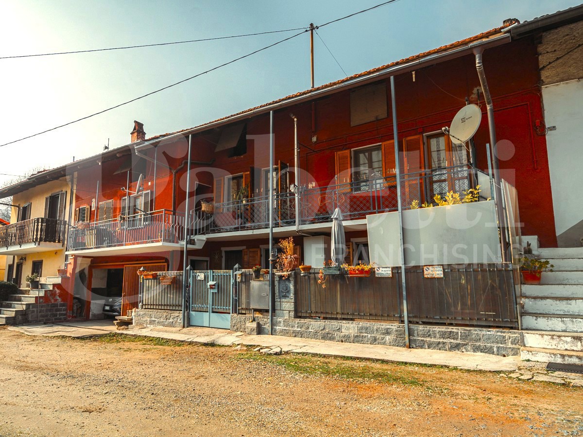 Casa indipendente con giardino a Cantalupa