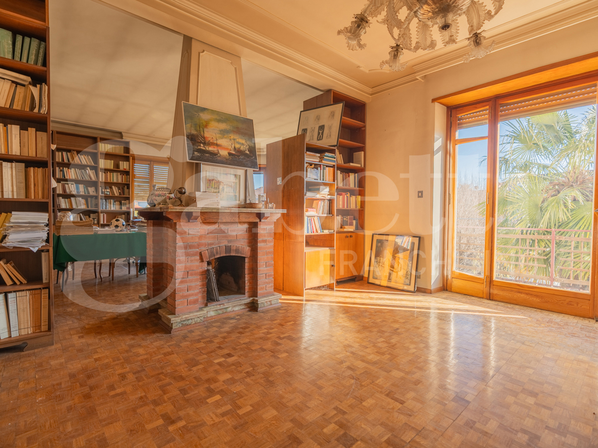 Appartamento con box a Pinerolo