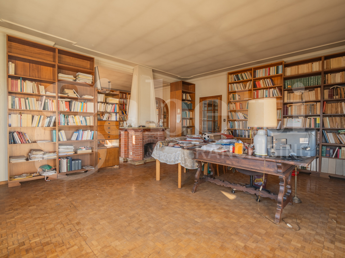 Appartamento con box a Pinerolo