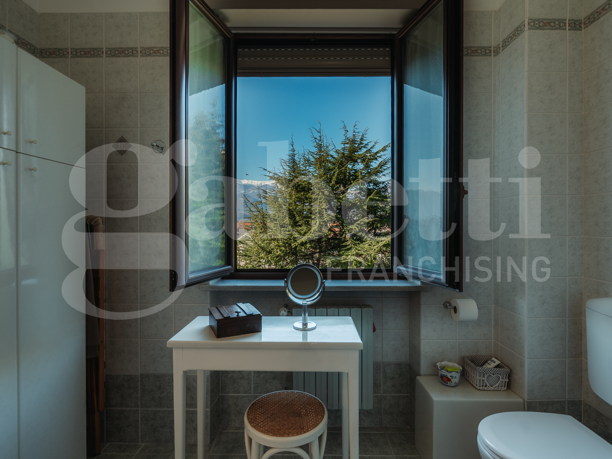 Quadrilocale in vendita a Pinerolo