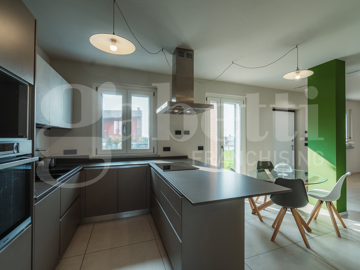 Casa indipendente con giardino a Macello