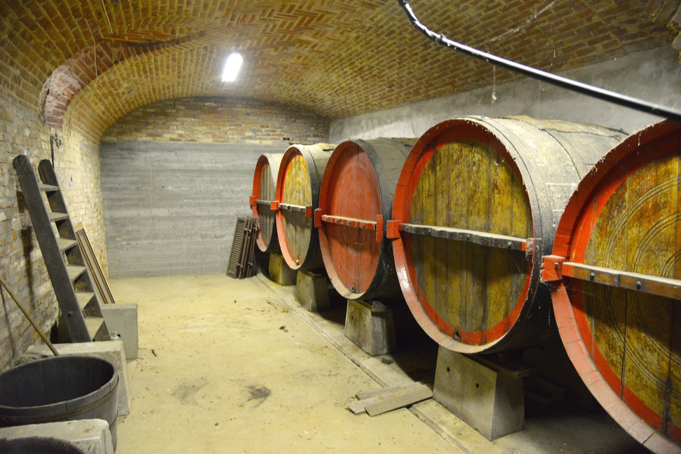 Villa Bifamiliare con giardino a Asti