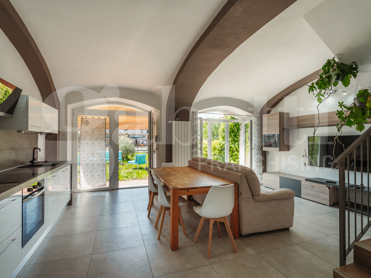 Villa con giardino a Pinerolo