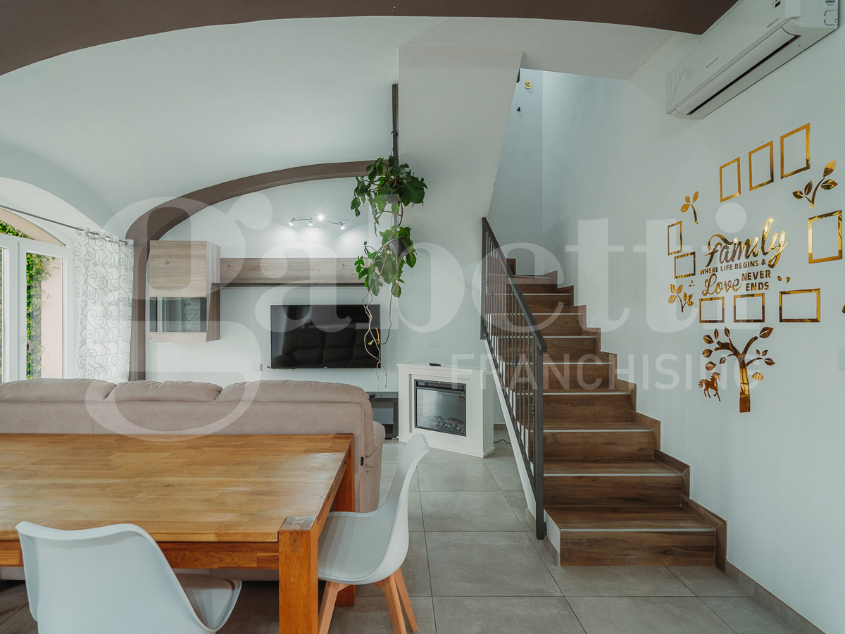 Villa con giardino a Pinerolo