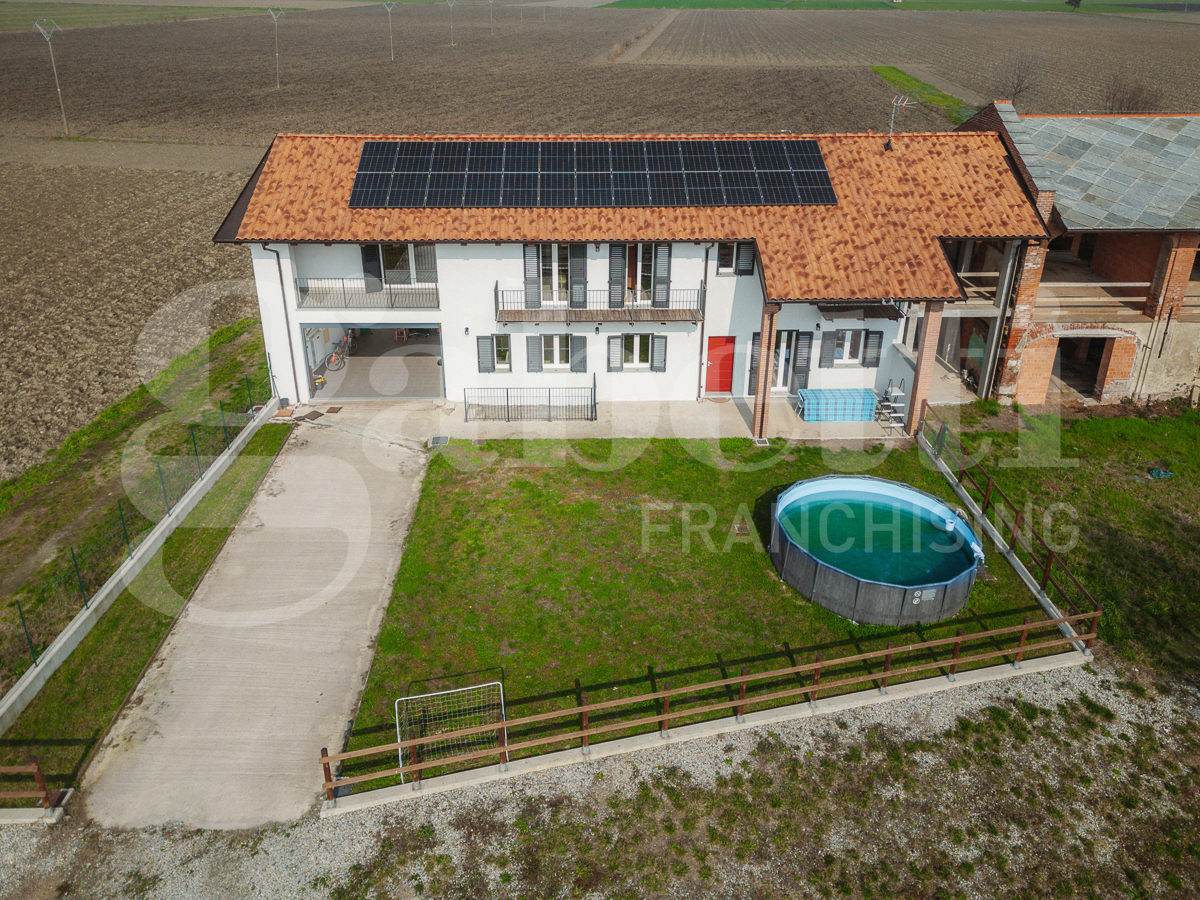 Casa indipendente con giardino a Buriasco