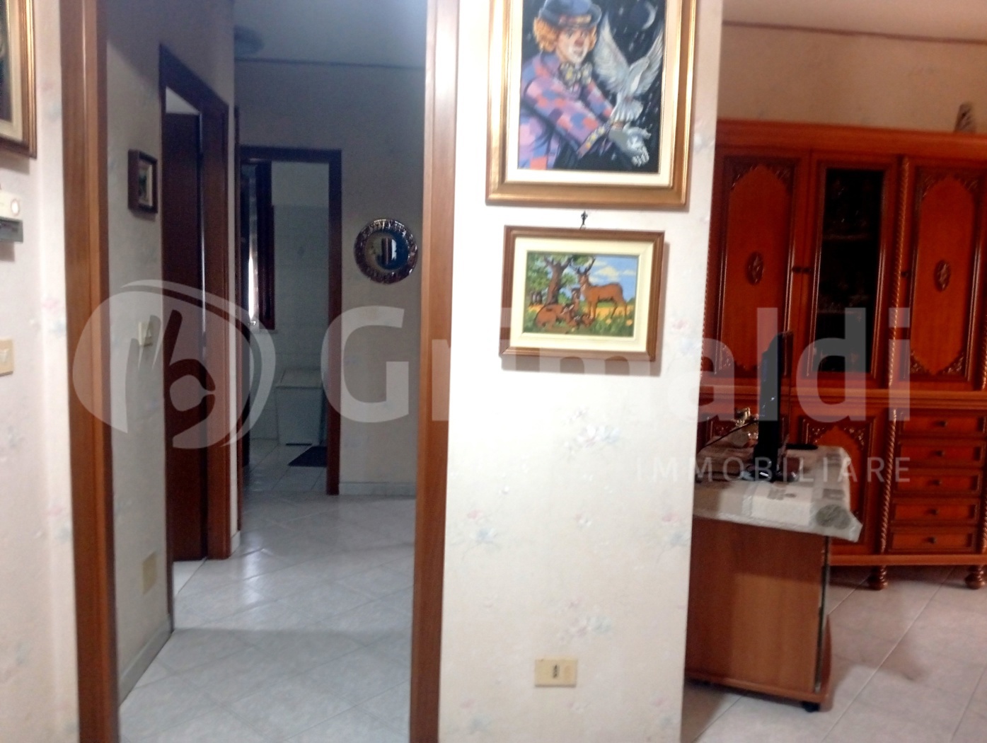 Quadrilocale con box a Beinasco